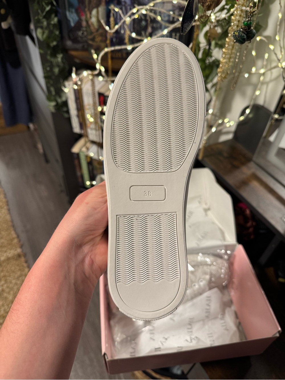 JIAJIA Bridal Sneakers - Wedding Shoes - 7.5 - NWT - Picture 6 of 15